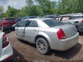 Photo 3 of 17 — 2005 Chrysler 300