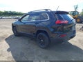 Photo 3 of 16 — 2015 Jeep Cherokee