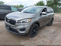 Photo 2 of 16 — 2017 Kia Sorento