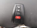 2021 Toyota Highlander — photo 11 of 17 | VIN 5TDFZRAH2MS035845