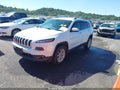 2017 Jeep Cherokee — photo 2 of 17 | VIN 1C4PJMCB2HW567643