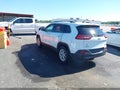 2017 Jeep Cherokee — photo 3 of 17 | VIN 1C4PJMCB2HW567643