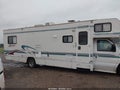 2001 Ford E-450 — photo 13 of 15 | VIN 1FDXE45SX1HB31016