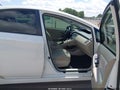 Photo 5 of 16 — 2015 Toyota Prius