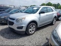 Photo 2 of 11 — 2016 Chevrolet Equinox