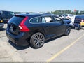 2017 Volvo V60 — photo 4 of 16 | VIN YV140MEM0H1359286