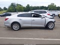 2015 Buick LaCrosse — photo 14 of 19 | VIN 1G4GB5G3XFF216042