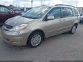 Photo 2 of 12 — 2009 Toyota Sienna