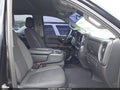 2022 Chevrolet Silverado 1500 — photo 5 of 16 | VIN 1GCUYDET6NZ189518
