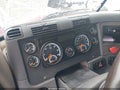 2015 Freightliner Cascadia 125 — photo 5 of 22 | VIN 3AKJGLDV3FSGC4160