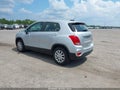 Photo 3 of 11 — 2017 Chevrolet Trax