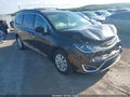 2017 Chrysler Pacifica — photo 1 of 16 | VIN 2C4RC1BG2HR644910