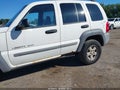 Photo 6 of 12 — 2002 Jeep Liberty