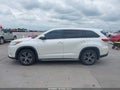 2017 Toyota Highlander — photo 14 of 16 | VIN 5TDZARFHXHS023445