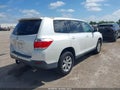 Photo 4 of 17 — 2012 Toyota Highlander