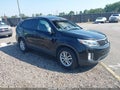 2015 Kia Sorento — photo 1 of 17 | VIN 5XYKT4A69FG623520