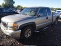 2002 GMC Sierra 1500 — photo 2 of 17 | VIN 2GTEC19V521189639