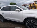 Photo 13 of 16 — 2016 Lincoln MKX