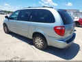 Photo 3 of 12 — 2005 Chrysler Town & Country