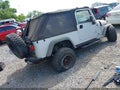 2004 Jeep Wrangler — photo 4 of 17 | VIN 1J4FA49SX4P759670