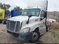 2015 Freightliner Cascadia 125 — photo 2 of 20 | VIN 1FUJGEDV7FLGC8395