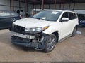 Photo 2 of 17 — 2017 Toyota Highlander