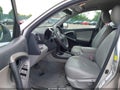 Photo 17 of 21 — 2011 Toyota RAV4