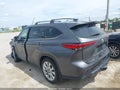 Photo 3 of 17 — 2021 Toyota Highlander