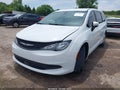 2022 Chrysler Voyager — photo 2 of 17 | VIN 2C4RC1CG5NR226500