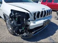 Photo 6 of 17 — 2018 Jeep Cherokee