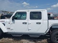 2020 Jeep Gladiator — photo 14 of 16 | VIN 1C6JJTBG3LL193168