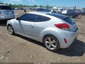 Photo 3 of 13 — 2012 Hyundai Veloster