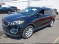 2017 Kia Sorento — photo 2 of 11 | VIN 5XYPGDA59HG337039