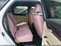 2017 Cadillac XT5 — photo 8 of 16 | VIN 1GYKNBRS7HZ303370