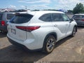 Photo 4 of 16 — 2023 Toyota Highlander