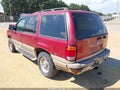 2000 Mercury Mountaineer — photo 3 of 11 | VIN 4M2DU86P6YUJ06539