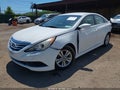 2014 Hyundai Sonata — photo 2 of 16 | VIN 5NPEB4ACXEH904478