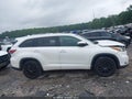 Photo 14 of 18 — 2015 Toyota Highlander