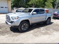 2020 Toyota Tacoma — photo 2 of 17 | VIN 5TFCZ5AN0LX219269