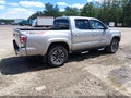 2020 Toyota Tacoma — photo 4 of 17 | VIN 5TFCZ5AN0LX219269