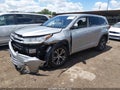 Photo 2 of 17 — 2018 Toyota Highlander