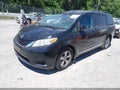 Photo 2 of 18 — 2016 Toyota Sienna
