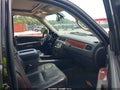 2011 Chevrolet Suburban 1500 — photo 5 of 16 | VIN 1GNSKJE32BR401809