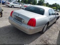 2003 Lincoln Town Car — photo 4 of 12 | VIN 1LNHM83WX3Y658965
