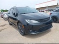 2019 Chrysler Pacifica — photo 1 of 16 | VIN 2C4RC1EG8KR567706