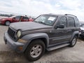 Photo 14 of 16 — 2005 Jeep Liberty