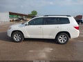 Photo 14 of 21 — 2010 Toyota Highlander