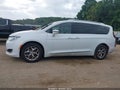 2018 Chrysler Pacifica — photo 14 of 16 | VIN 2C4RC1GG8JR247085