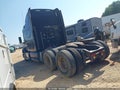 2012 Peterbilt 587 — photo 3 of 17 | VIN 1XP4DP9X2CD121610