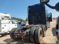 2012 Peterbilt 587 — photo 4 of 17 | VIN 1XP4DP9X2CD121610